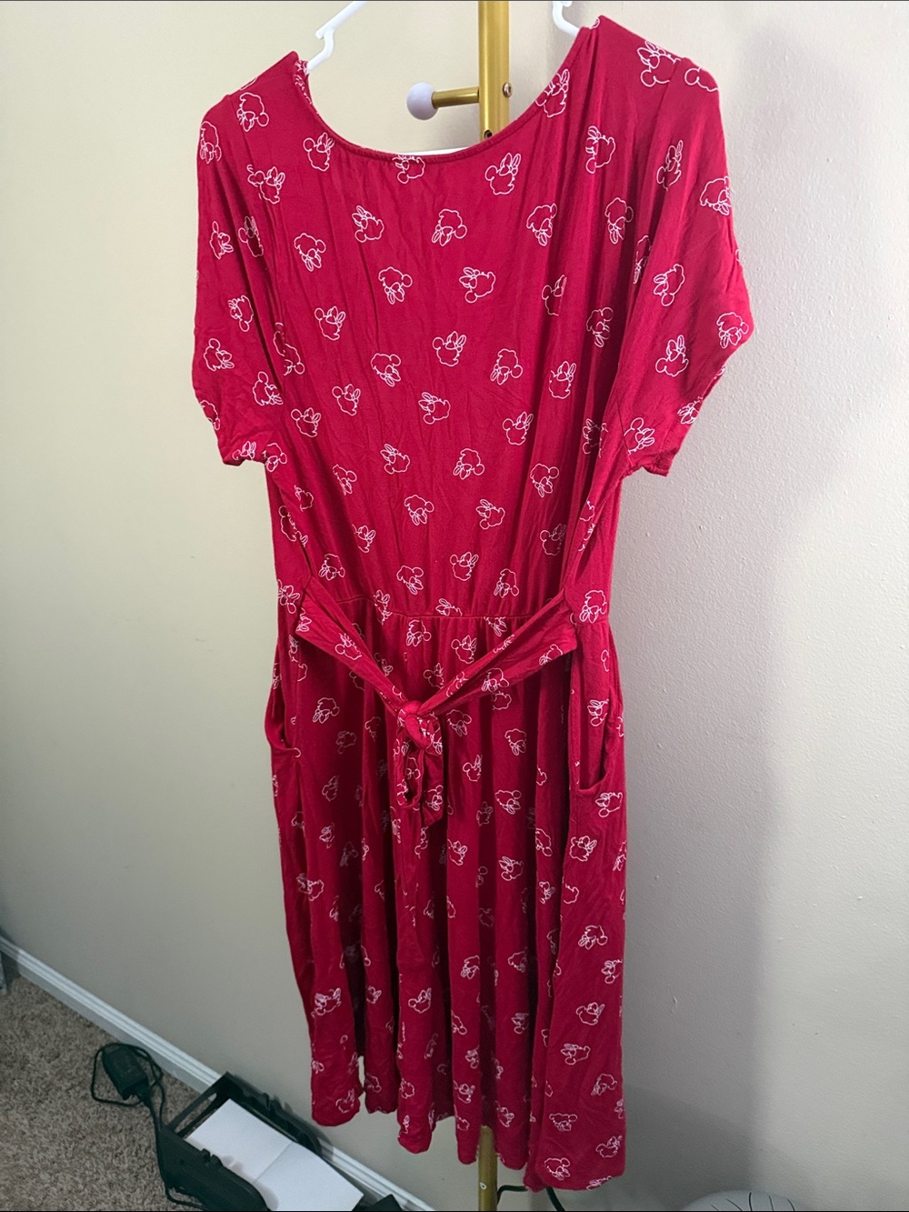 Disney Minnie Mouse Red Scoop-Neck Midi Dress with Pockets 1X Bound - Picture 5 of 5
